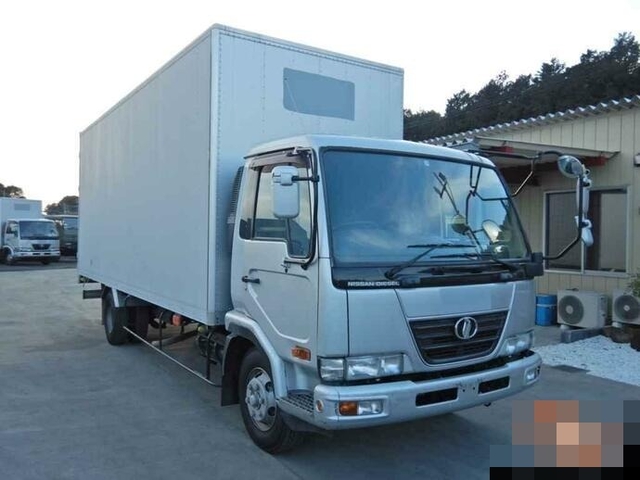 UDトラックス（日産） コンドル 中型 バン PB-MK36A(8479) 1枚目