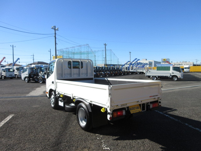 日野 デュトロ 小型 平ボディ 2WG-XZU606M(105273) 3枚目