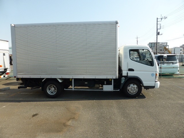 三菱ふそう キャンター 小型 バン KK-FE83EEY(2927) 3枚目