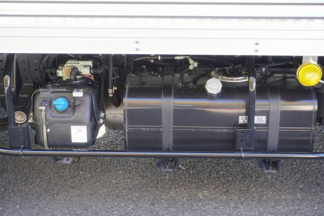 三菱ふそう キャンター 小型 バン 2RG-FBA20(110921) 24枚目