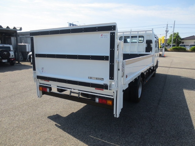 三菱ふそう キャンター 小型 Wキャブ 2RG-FEB50(107651) 7枚目