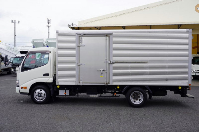 日野 デュトロ 小型 バン 2RG-XZU655M(109682) 3枚目