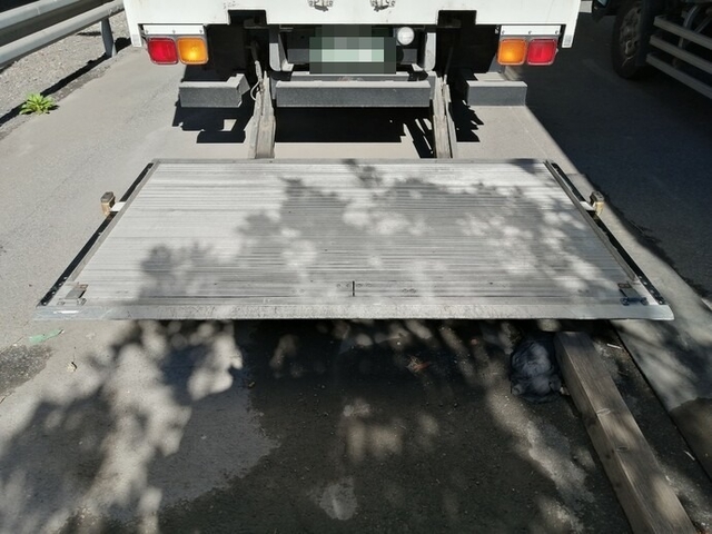 三菱ふそう ファイター 増トン ウィング PDG-FK65FZ(5637) 22枚目