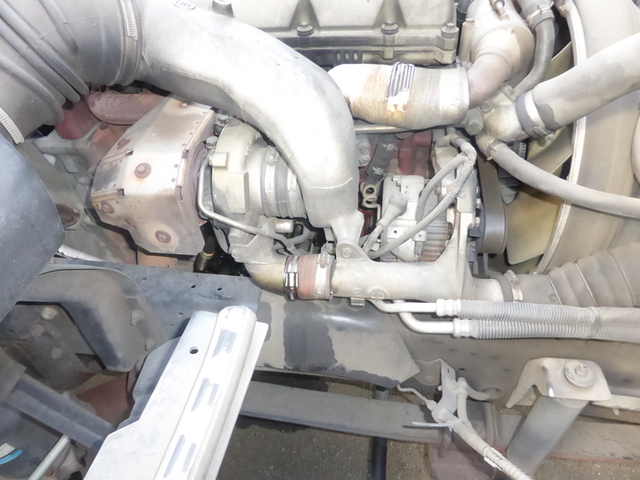 UDトラックス（日産） コンドル 中型 ウィング PB-MK36A(2692) 39枚目