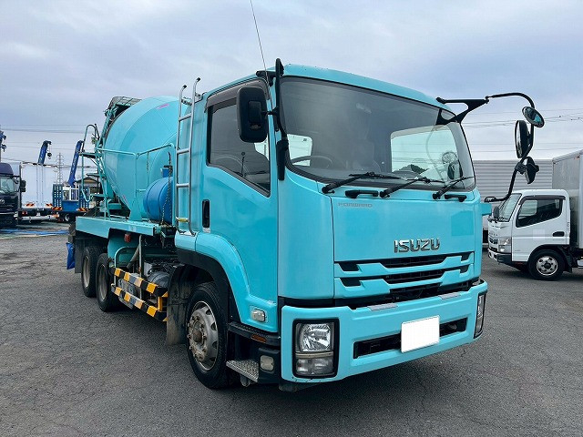 いすゞ フォワード 増トン ミキサー車 QDG-FVZ34U2(105909) 4枚目