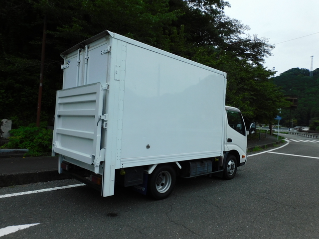 日野 デュトロ 小型 冷蔵冷凍バン TKG-XZU600M(99517) 4枚目
