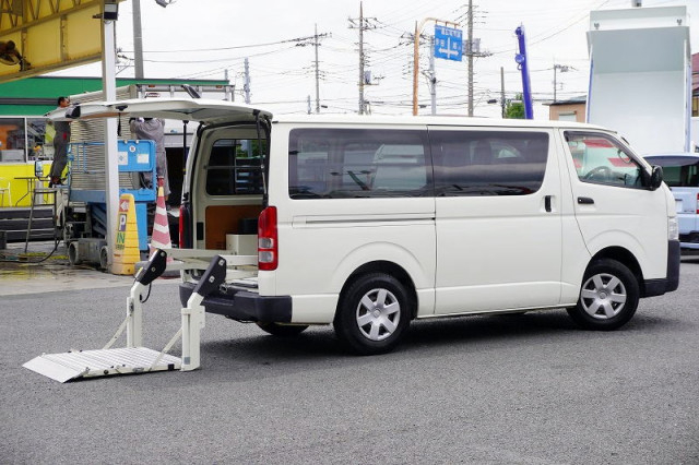トヨタ 小型 Translation missing: ja.item.body_keijou_enum.body_keijou_light_van CBF-TRH200V(109681) 9枚目