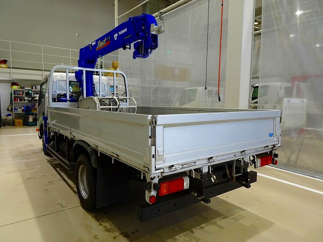 トヨタ ダイナ 小型 平ボディ（クレーン付） 2RG-XZU650(105318) 4枚目