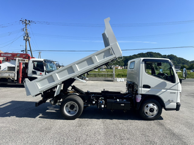 三菱ふそう キャンター 小型 土砂ダンプ 2RG-FBA60(105959) 8枚目