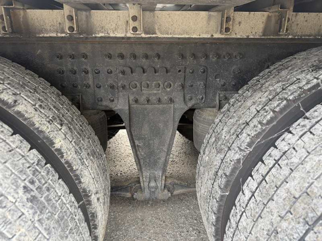 UDトラックス（日産） クオン 大型 冷蔵冷凍バン 2PG-CD5CA(105369) 49枚目