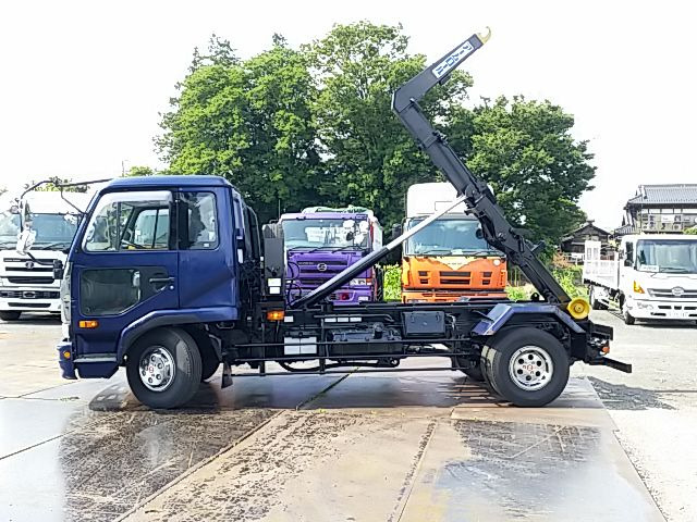 UDトラックス（日産） コンドル 増トン コンテナ専用車 PB-LK36A(11543) 13枚目