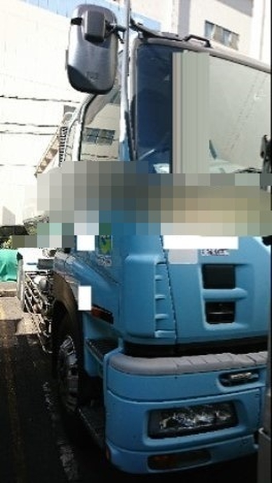 いすゞ ギガ 大型 タンクローリー PDG-CYL77Q8(2528) 1枚目