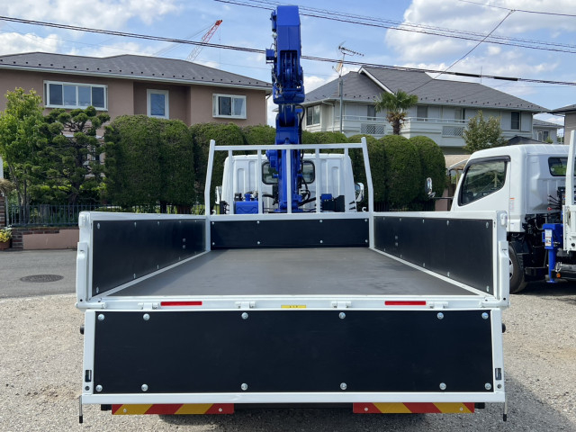 三菱ふそう キャンター 小型 平ボディ（クレーン付） 2RG-FEAV0(105961) 9枚目