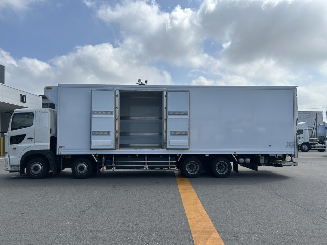 日野 プロフィア 大型 冷蔵冷凍バン 2DG-FW1AHC(111576) 4枚目
