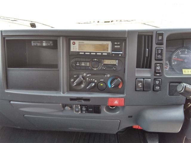 いすゞ エルフ 小型 バン TRG-NLR85AN(11536) 26枚目