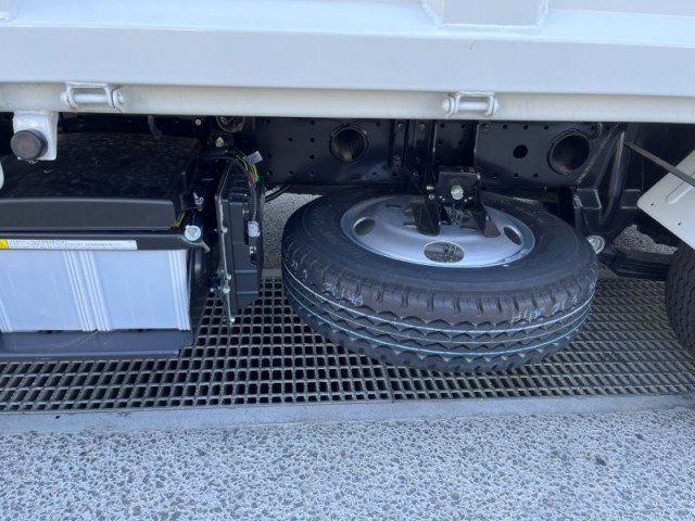 三菱ふそう キャンター 小型 土砂ダンプ 2RG-FBA60(112469) 24枚目