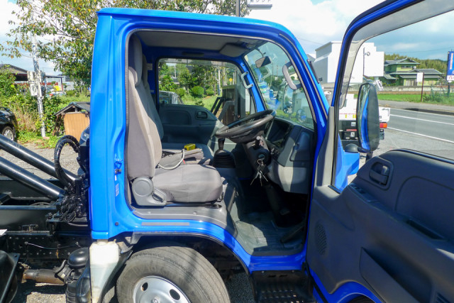 いすゞ エルフ 小型 コンテナ専用車 TKG-NKR85A(92774) 25枚目