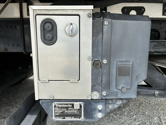 Mitsubishi Fuso fighter 6studs large Freezer box_body 2KG-FK65FY(108920) 17枚目
