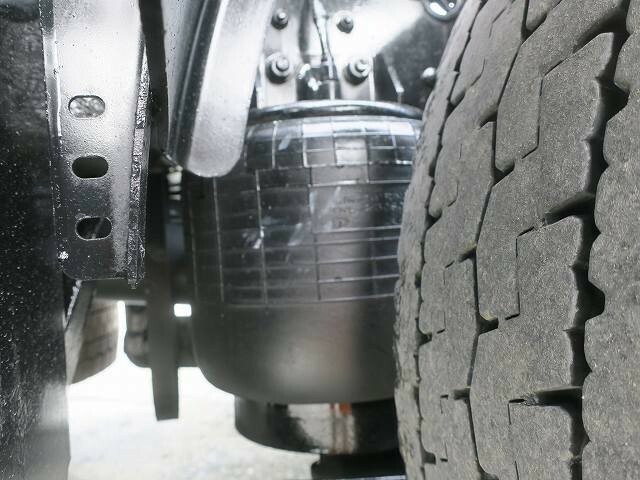 UDトラックス（日産） クオン 大型 トラクタ QPG-GK5XAB(38802) 10枚目