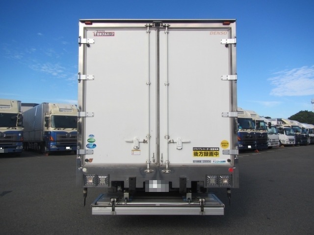 UDトラックス（日産） コンドル 中型 冷蔵冷凍バン TKG-MK38L(7337) 5枚目