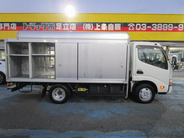 日野 デュトロ 小型 バン TPG-XZC645M(97794) 13枚目