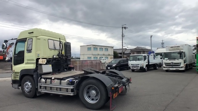 いすゞ ギガ 大型 トラクタ QKG-EXD52AD(37304) 10枚目