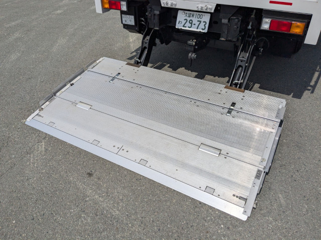 Mitsubishi Fuso canter Small Wing body 2RG-FEB50(106385) 38枚目