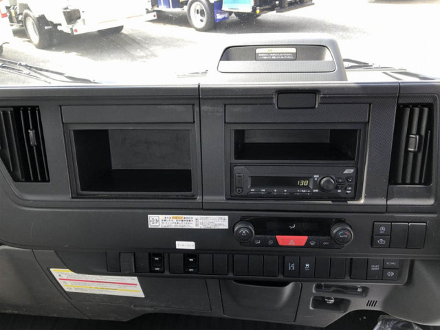 いすゞ エルフ 小型 平ボディ 2RG-NPR88YM(104507) 39枚目
