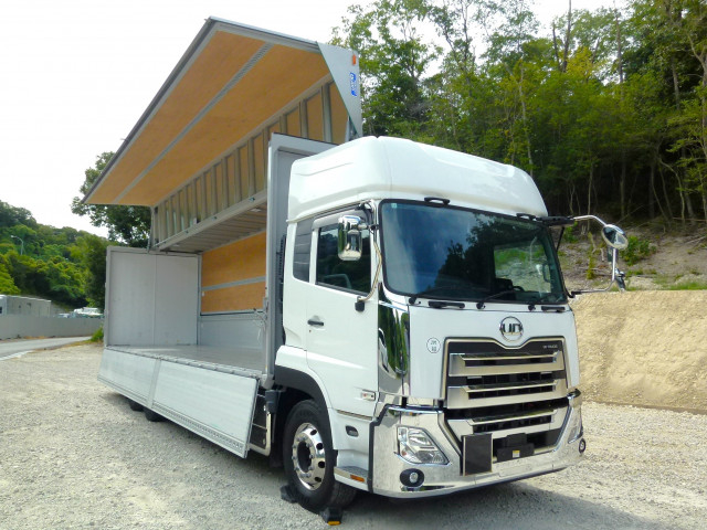 UDトラックス（日産） クオン 大型 ウィング 2RG-CD5FA(112318) 19枚目