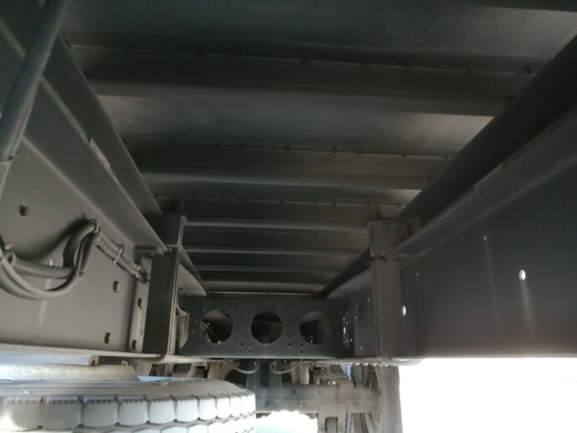 UDトラックス（日産） ビッグサム 大型 ウィング KL-CD48B(4826) 26枚目