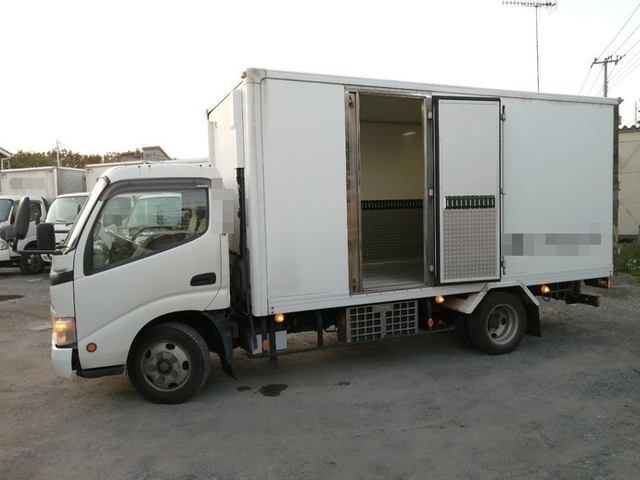 日野 デュトロ 小型 保冷バン BDG-XZU348M(4110) 31枚目