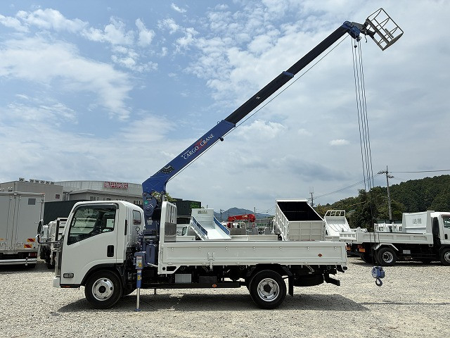 マツダ タイタン 小型 平ボディ（クレーン付） BDG-LMR85AR(110190) 8枚目