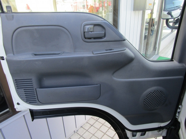 いすゞ エルフ 小型 Wキャブ TPG-NJR85A(109813) 24枚目