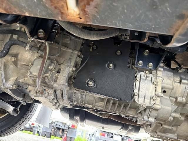 いすゞ エルフ 小型 バン TRG-NHS85AN(110727) 27枚目
