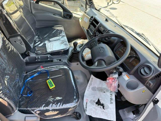 日野 デュトロ 小型 冷蔵冷凍バン 2WG-XZU713N(113249) 21枚目
