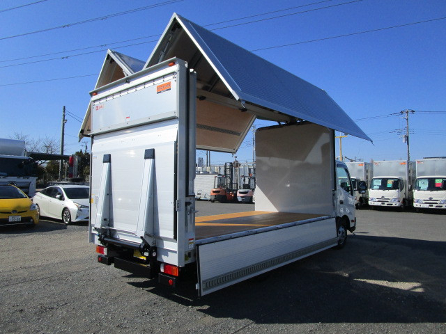 日野 デュトロ 小型 ウィング 2WG-XZU713N(111484) 8枚目