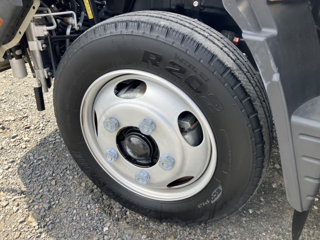 三菱ふそう キャンター 小型 平ボディ 2PG-FEAV0(109713) 44枚目