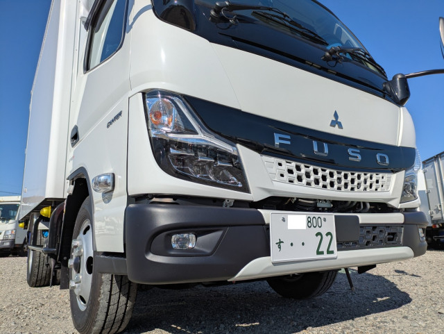 三菱ふそう キャンター 小型 冷蔵冷凍バン 2RG-FBAV0(105651) 5枚目