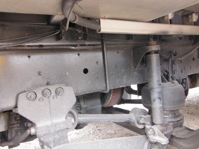 UDトラックス（日産） クオン 大型 ウィング ADG-CG4ZE(3126) 13枚目