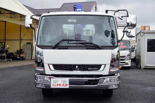 三菱ふそう ファイター 増トン 平ボディ（クレーン付） 2KG-FK62FZ(108217) 2枚目