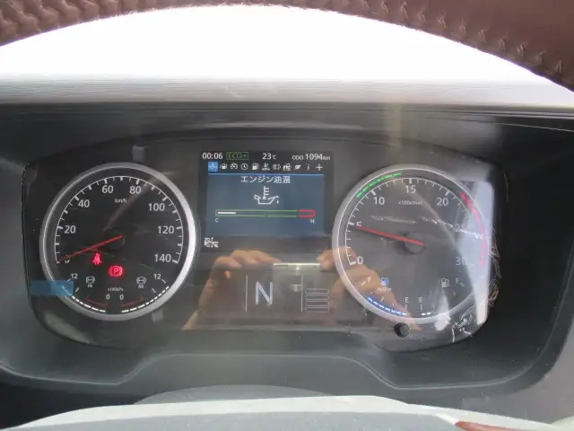 日産自動車 クオン 大型 トラクタ 2RG-GK5DAB(108643) 28枚目