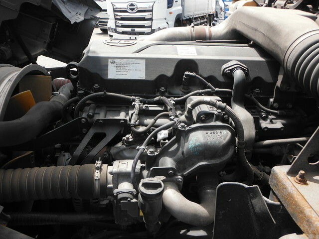 UDトラックス（日産） クオン 大型 Translation missing: ja.item.body_keijou_enum.body_keijou_almi_block QKG-CW5ZL(31553) 11枚目