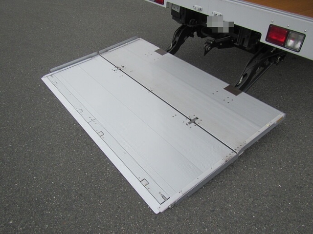日野 レンジャー 中型 ウィング 2KG-FD2ABA(9696) 14枚目