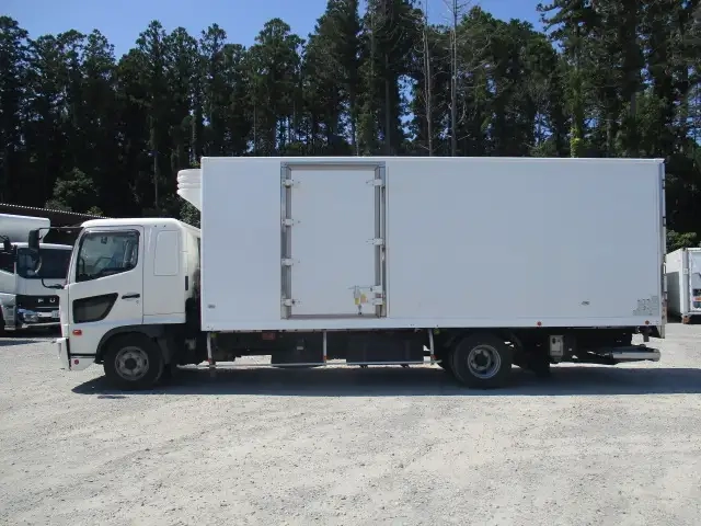 日野 レンジャー 中型 冷蔵冷凍バン 2KG-FD2ABA(108913) 8枚目