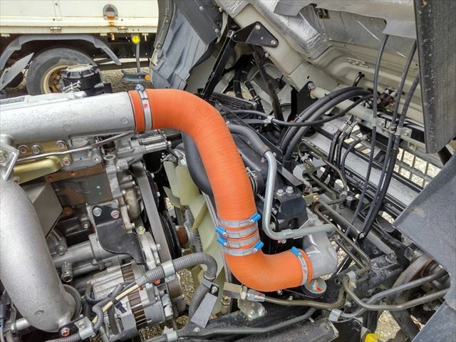 三菱ふそう ファイター 中型 平ボディ（クレーン付） PDG-FK71R(10001) 64枚目