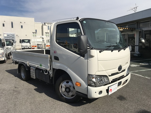 トヨタ ダイナ 小型 平ボディ 2RG-XZC605(111789) 3枚目