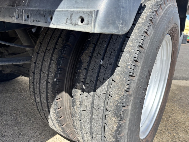 マツダ タイタン 小型 平ボディ TRG-LLR85AR(108244) 28枚目