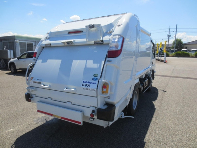 Mitsubishi Fuso canter Small Packer compress trucks 2RG-FEAV0(108914) 4枚目