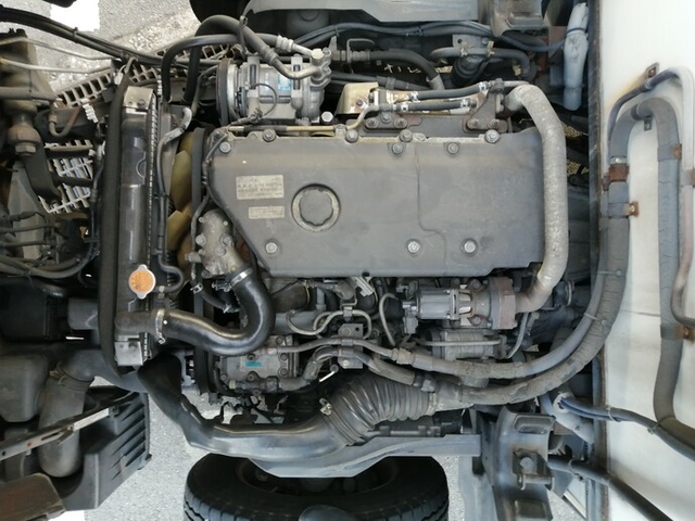 いすゞ エルフ 小型 冷蔵冷凍バン KR-NKR81EAV(5668) 58枚目