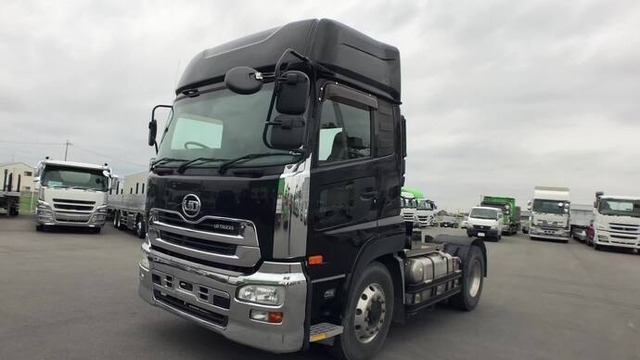 UDトラックス（日産） クオン 大型 トラクタ LKG-GK5XAB(35324) 1枚目